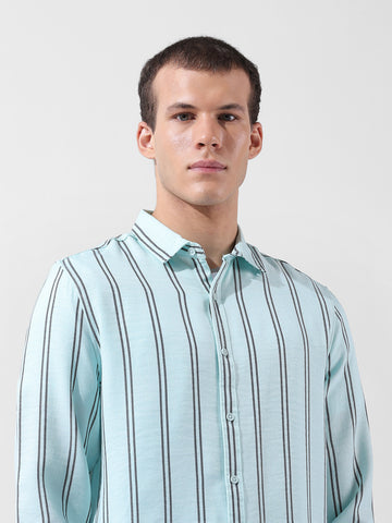 Men's Green Regular Fit Striped Casual Shirt
