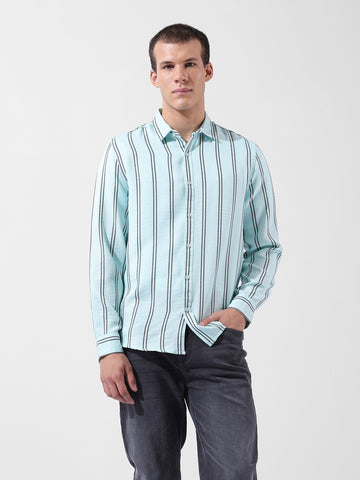 Men's Green Regular Fit Striped Casual Shirt