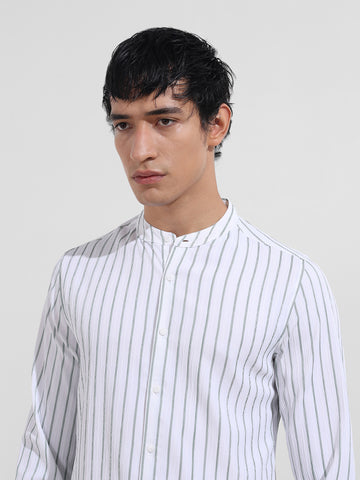 Men's Green Regular Fit Striped Casual Shirt