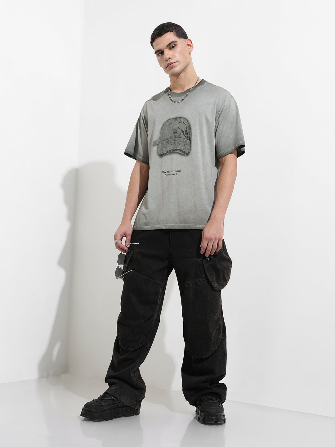 Men's Grey Relaxed Fit Graphic Printed 240 GSM Street Wear T-Shirt