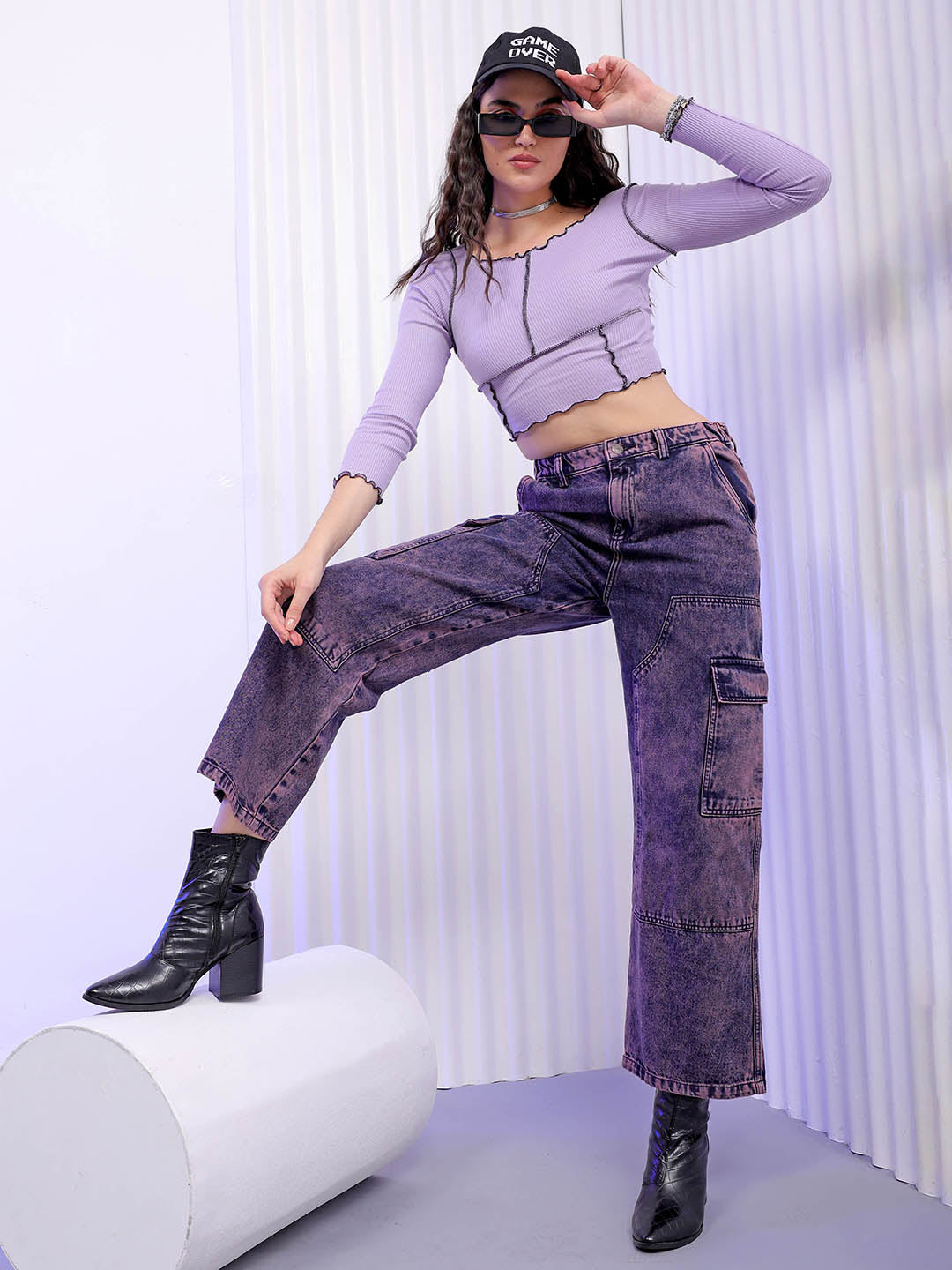 Shop Women Relaxed Fit Jeans Online.