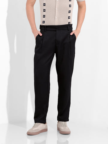 Men's Black Regular Fit Solid Casual Trousers