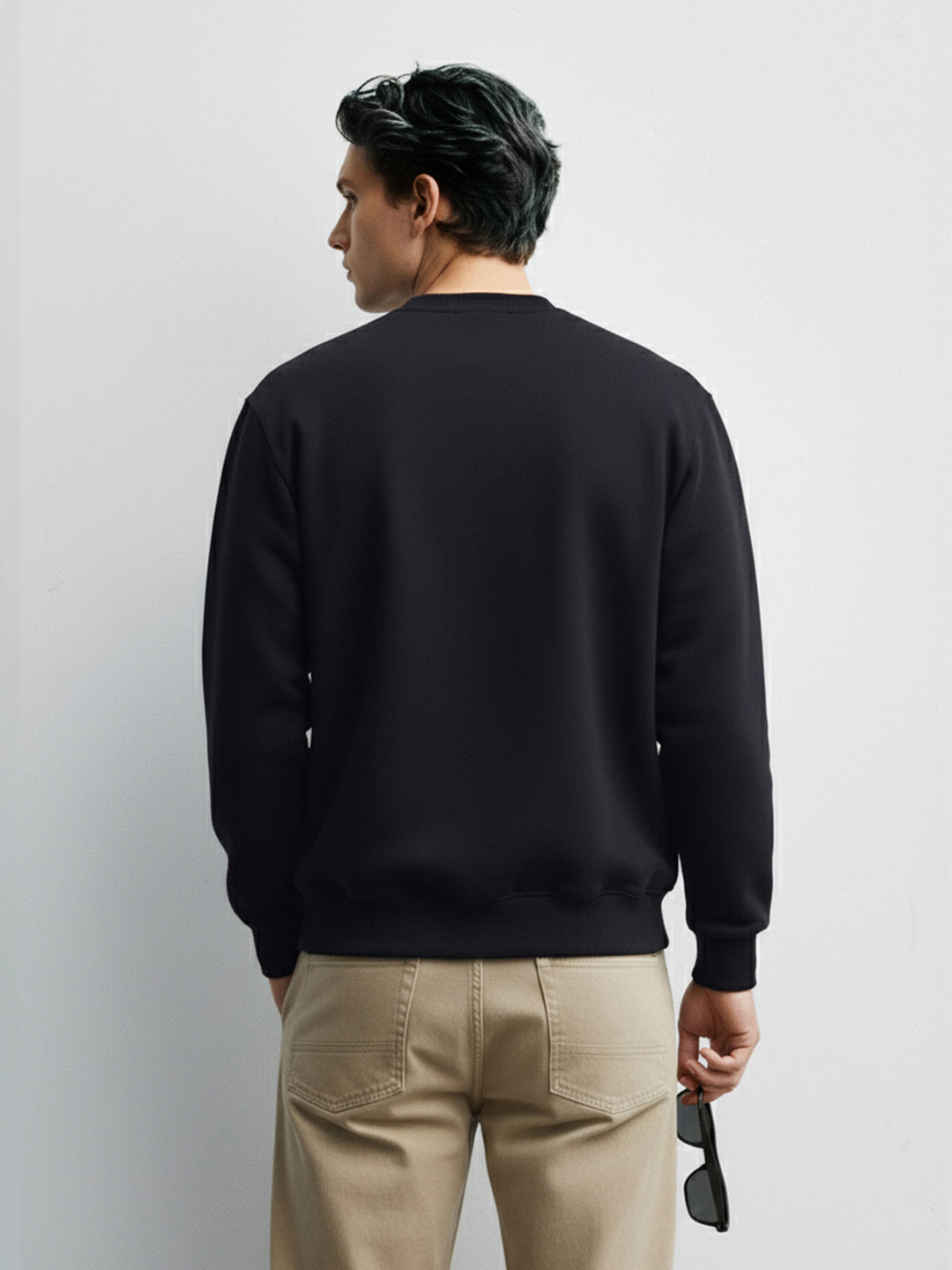 Men's Grey Relaxed Fit Graphic Printed Casual Sweatshirt