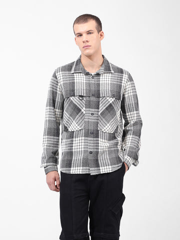 Men's Black Regular Fit Checked Casual Shirt