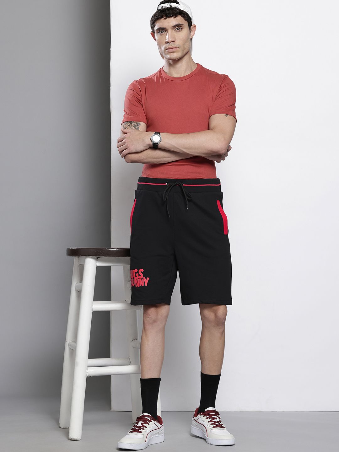 Men's Black Relaxed Fit Character Bugs Bunny Printed Shorts