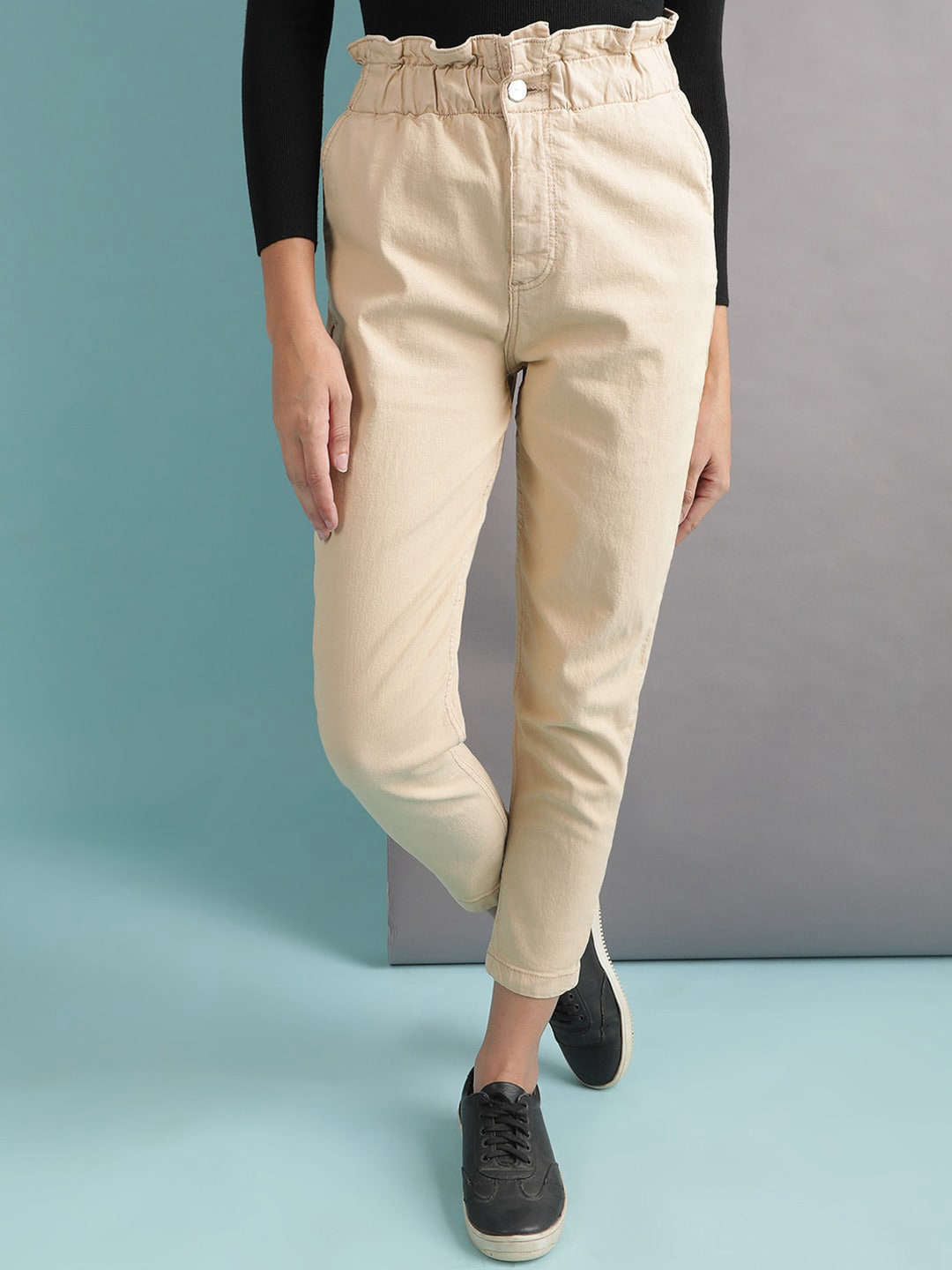 Khaki Pantalon Mom Fit Beige Outfit Mom Jeans Beige Khaki Mom Jeans