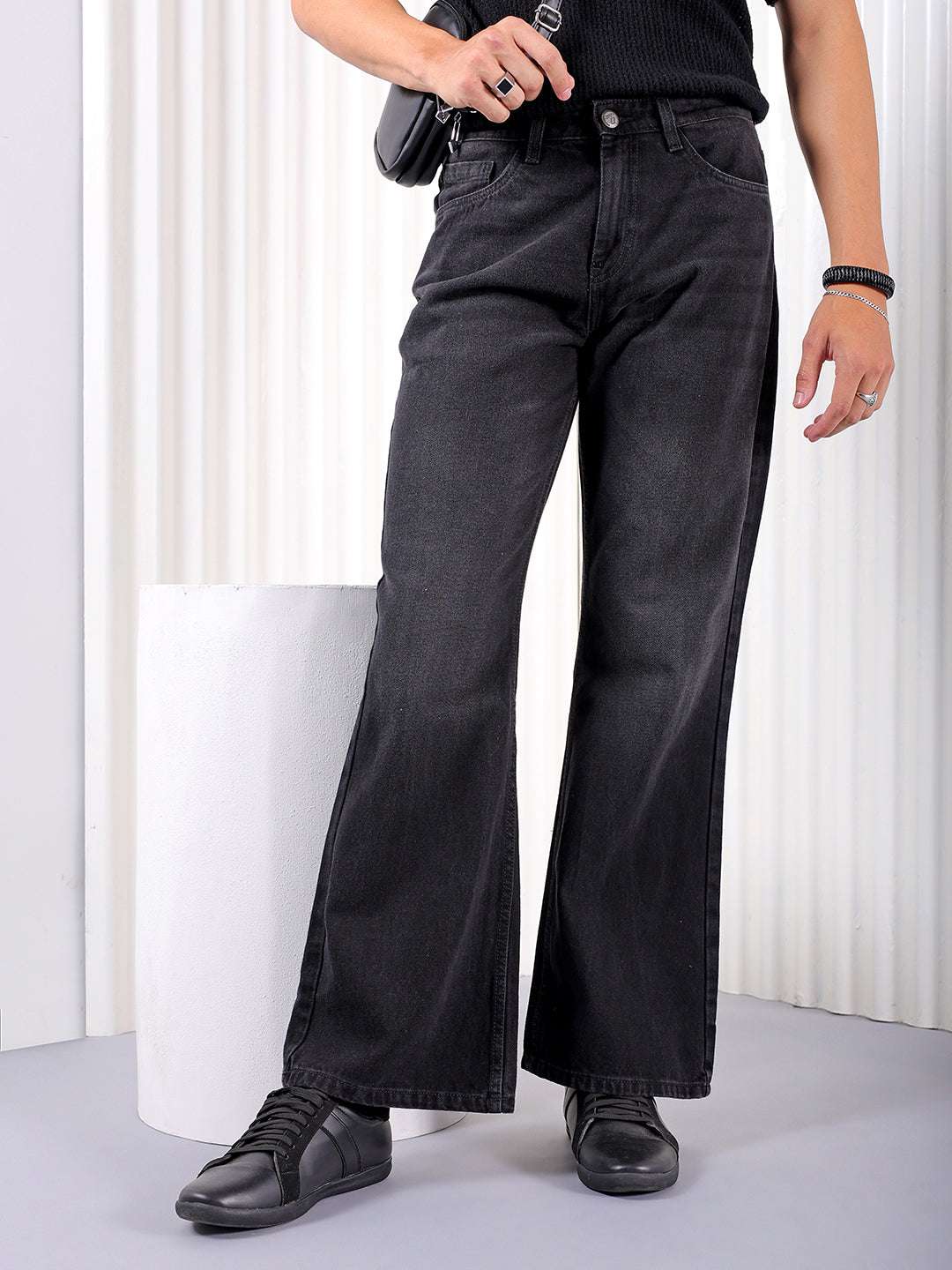 Shop Men Solid G142 Bootcut Loose Fit Jeans 0923-142BTLDNM-08-28