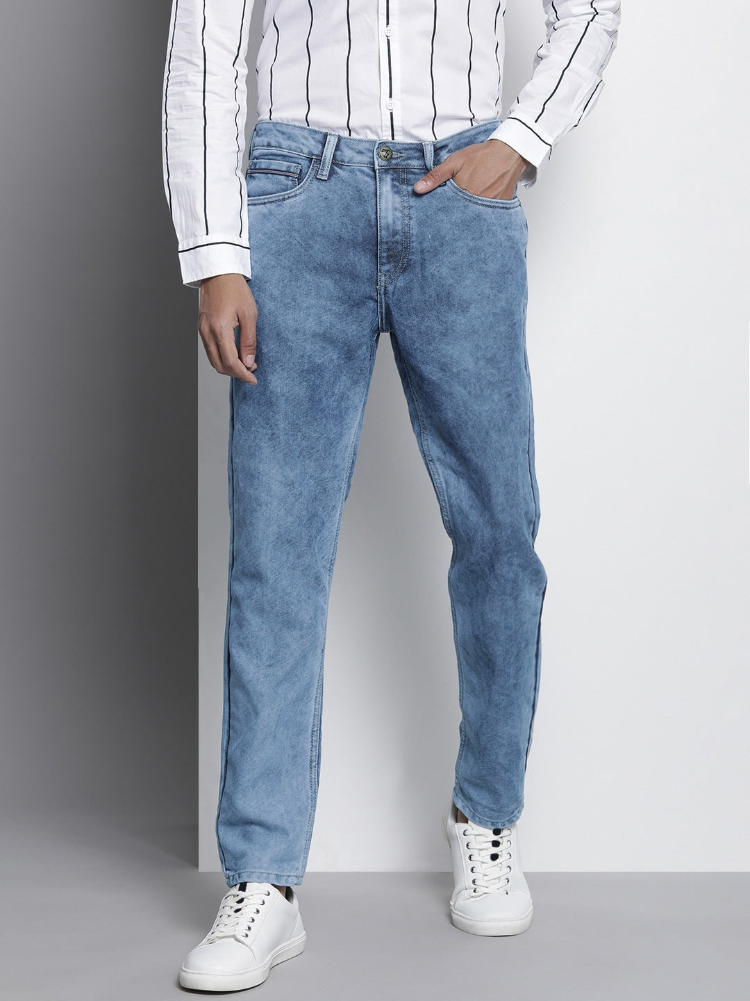 Shop Men Dad Fit Jeans Online.