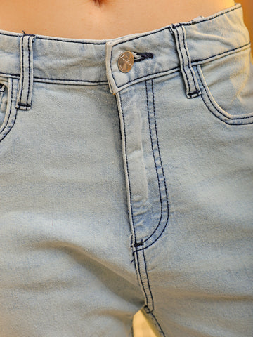 Women's Light Wash Straight Fit Denim Jeans