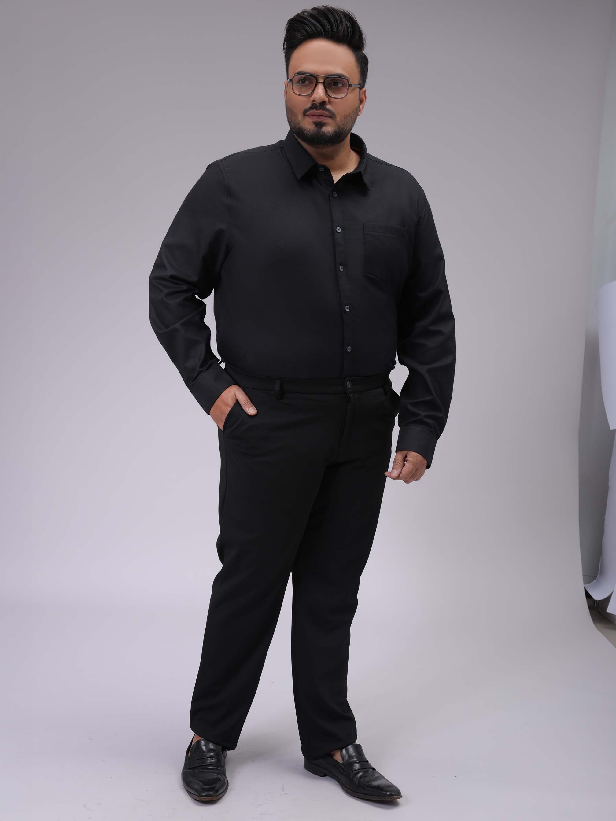 Men's Plus Size Black Regular Fit Solid Formal Shirt