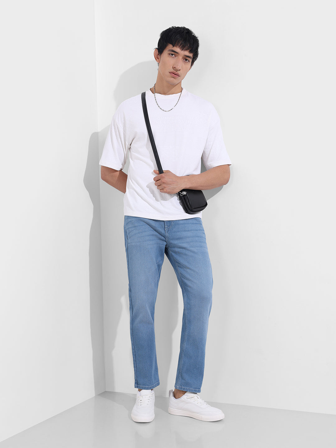 Men's Blue Slim Fit Solid Casual Jeans