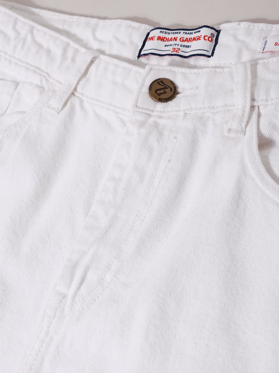 Men's White Baggy Fit Solid Casual Jeans