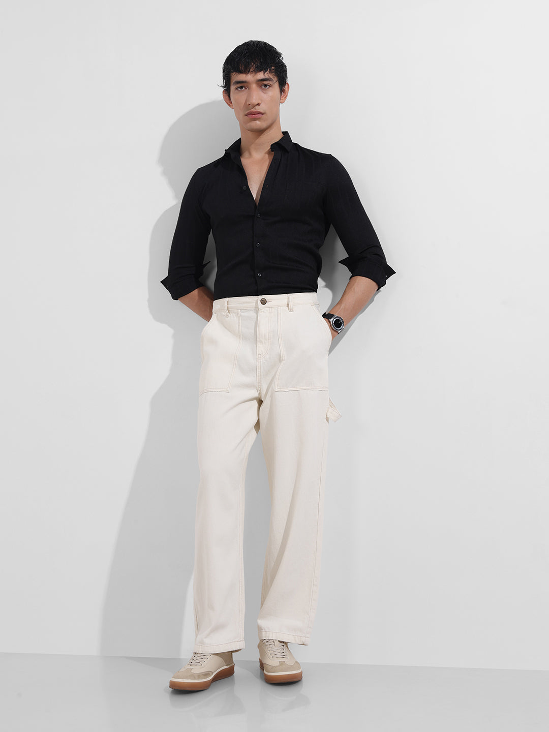 Men's White Relaxed Fit Solid Casual Jeans