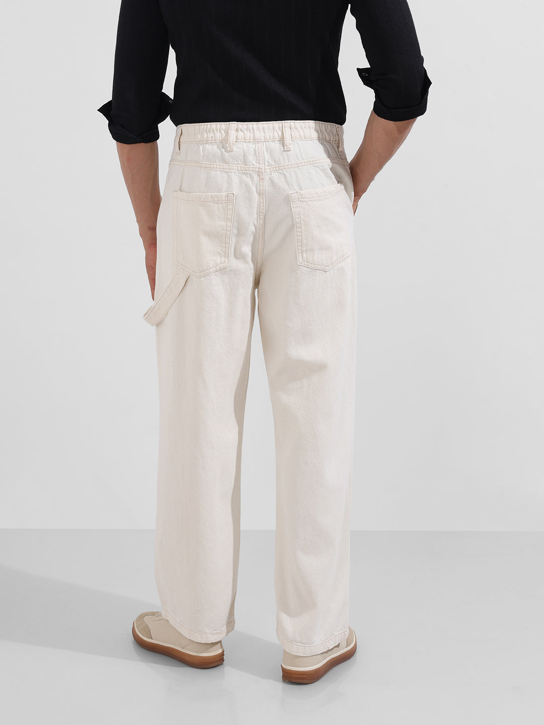 Men's White Relaxed Fit Solid Casual Jeans