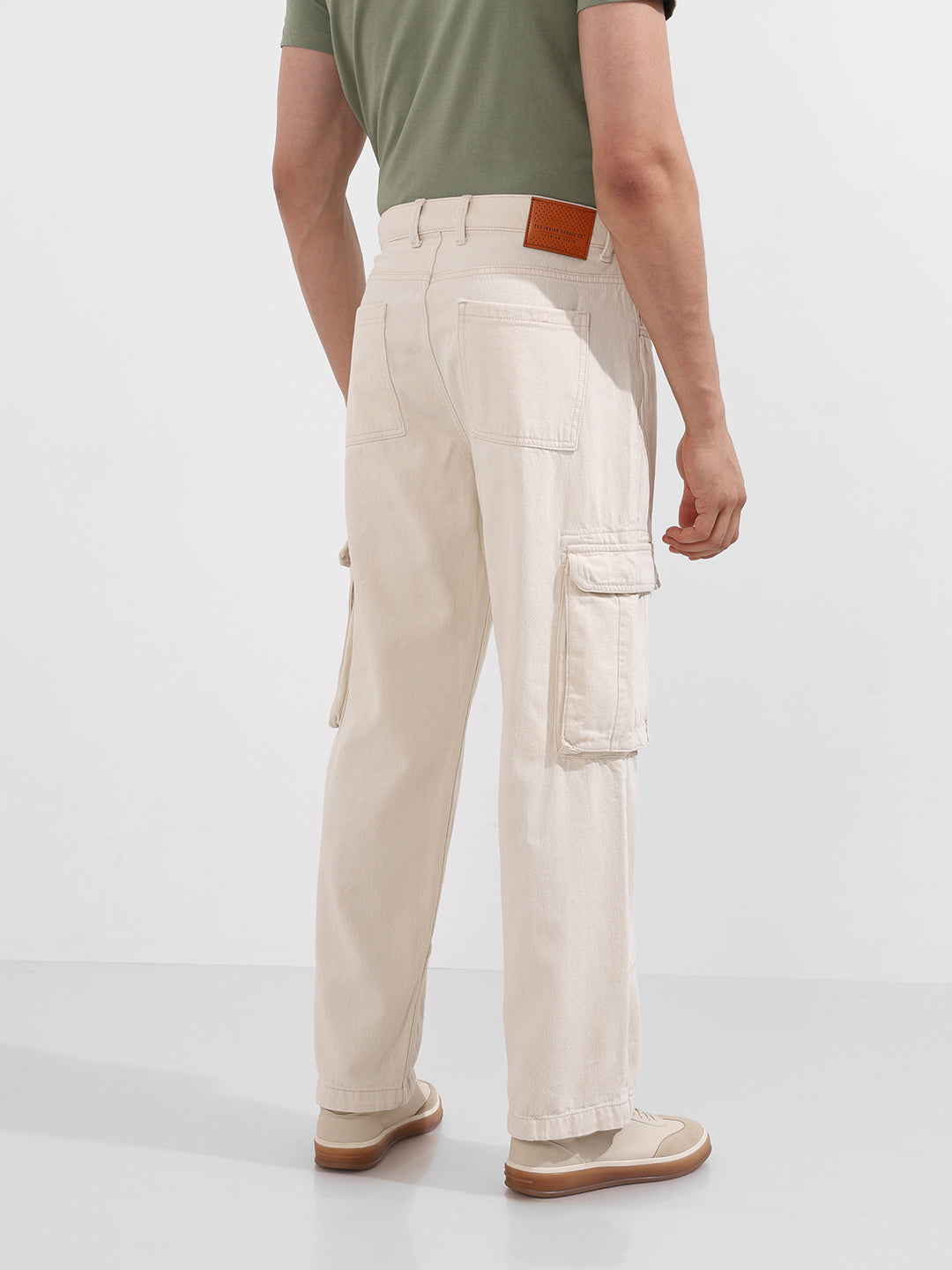 Men's White Relaxed Fit Solid The Eternity Series Jeans