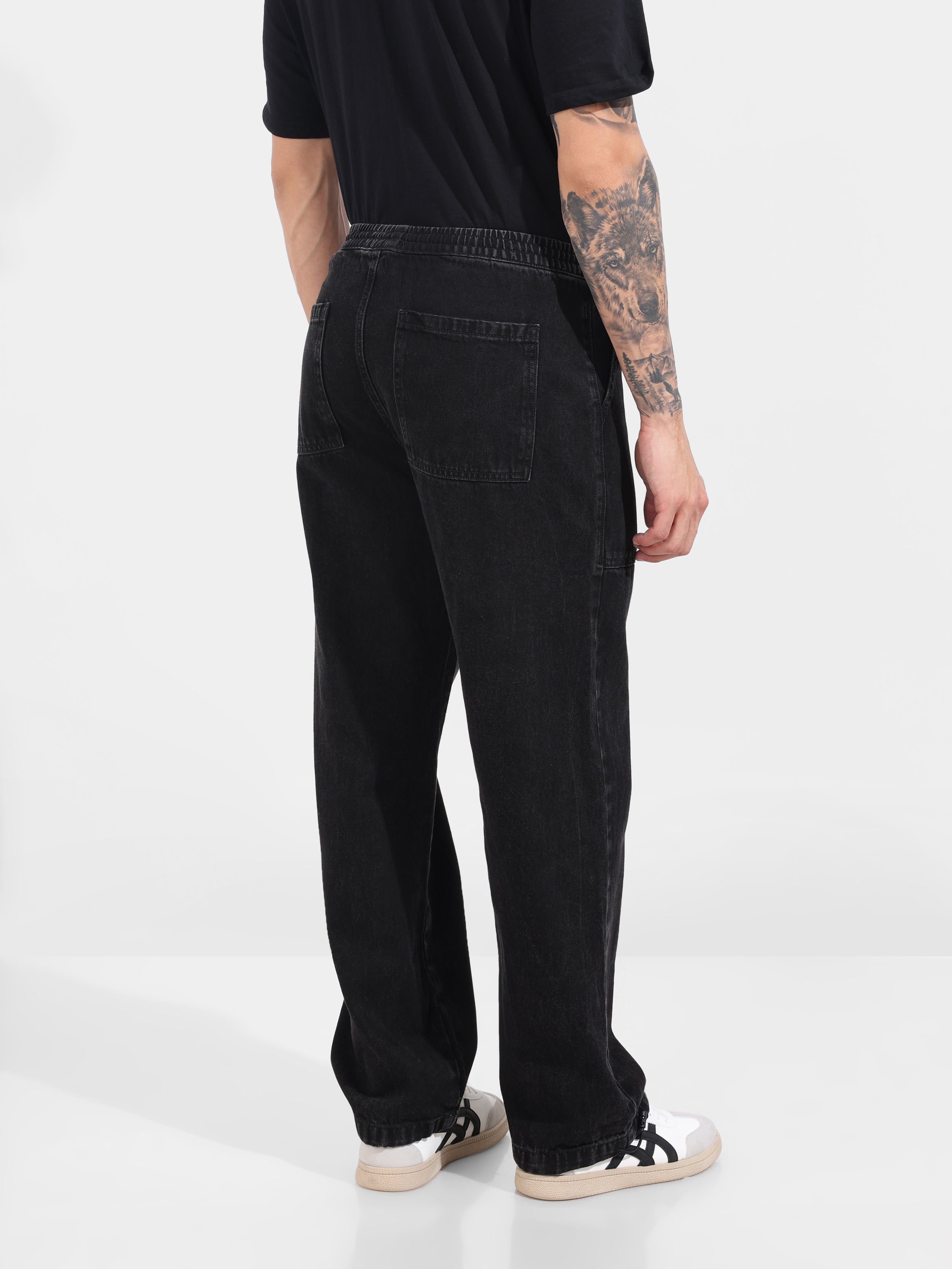 Men's Black Relaxed Fit Solid Casual Jeans