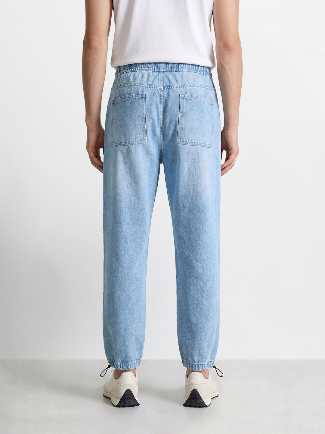 Men's Blue Relaxed Fit Solid Casual Jeans