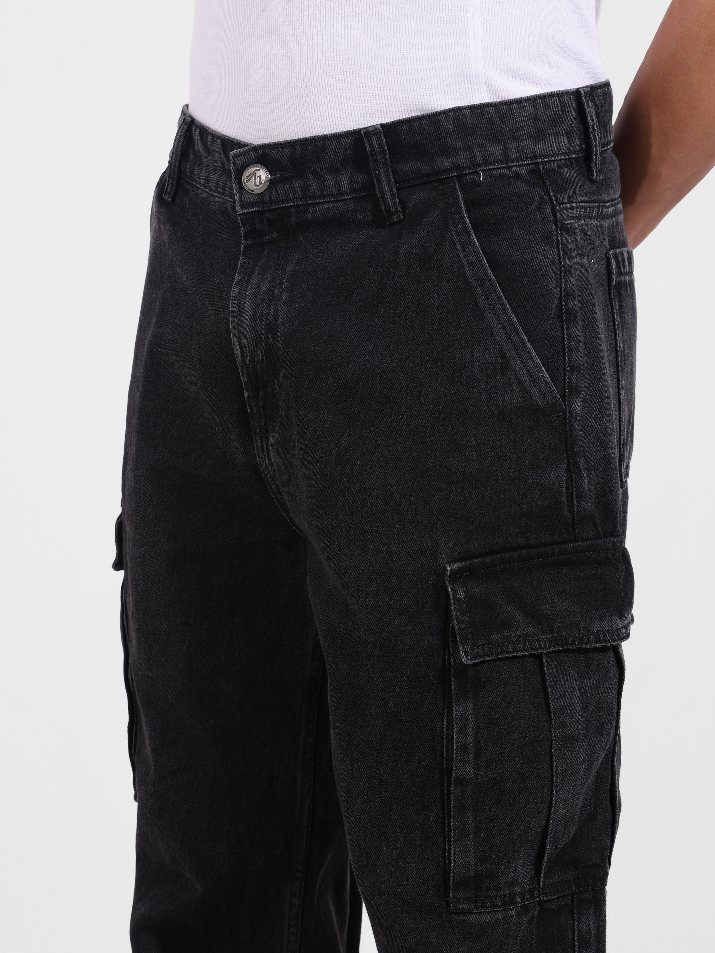 Men's Black Relaxed Fit Solid Casual Jeans