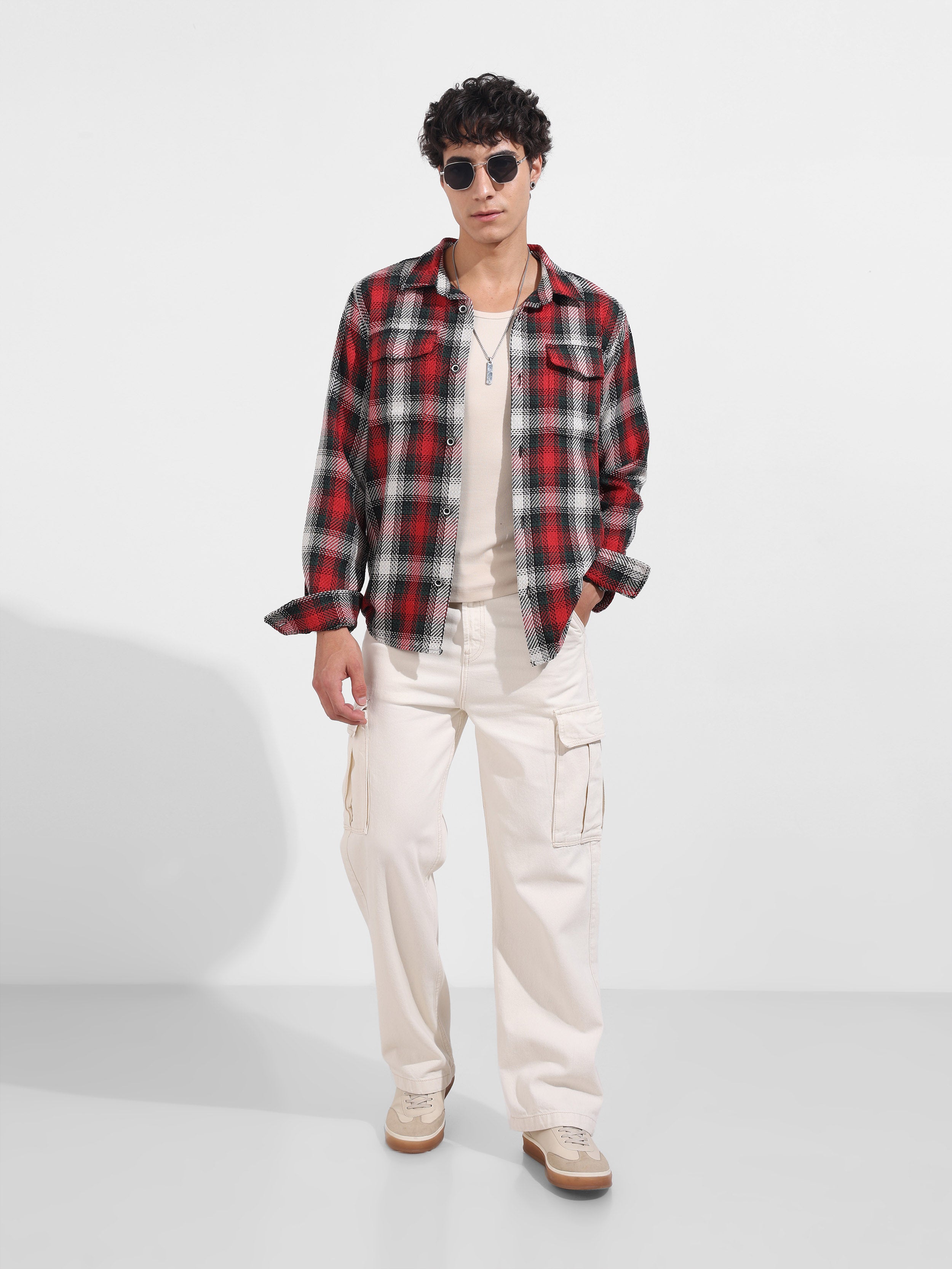 Men's White Relaxed Fit Solid Casual Jeans