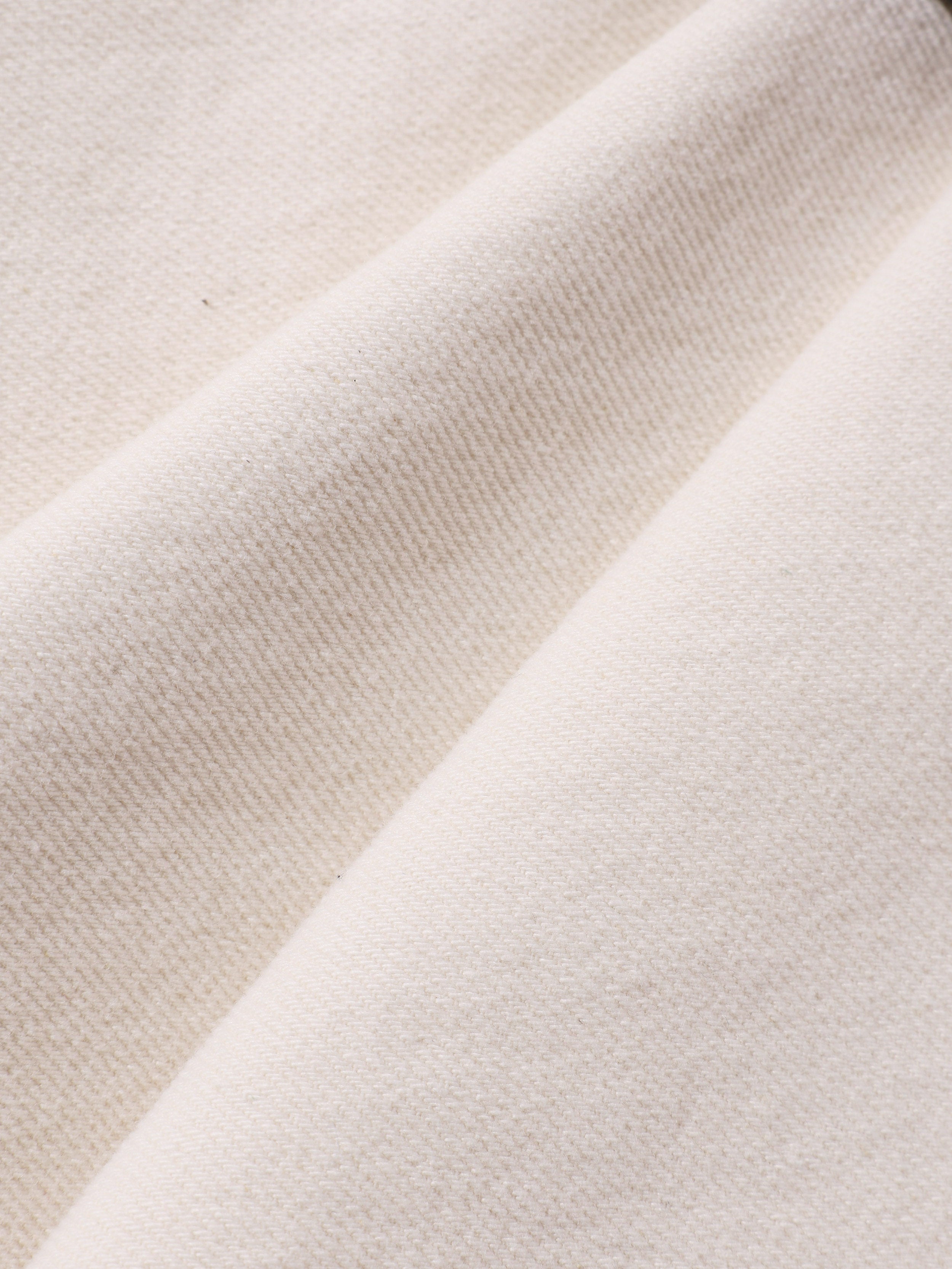 Men's White Relaxed Fit Solid Casual Jeans