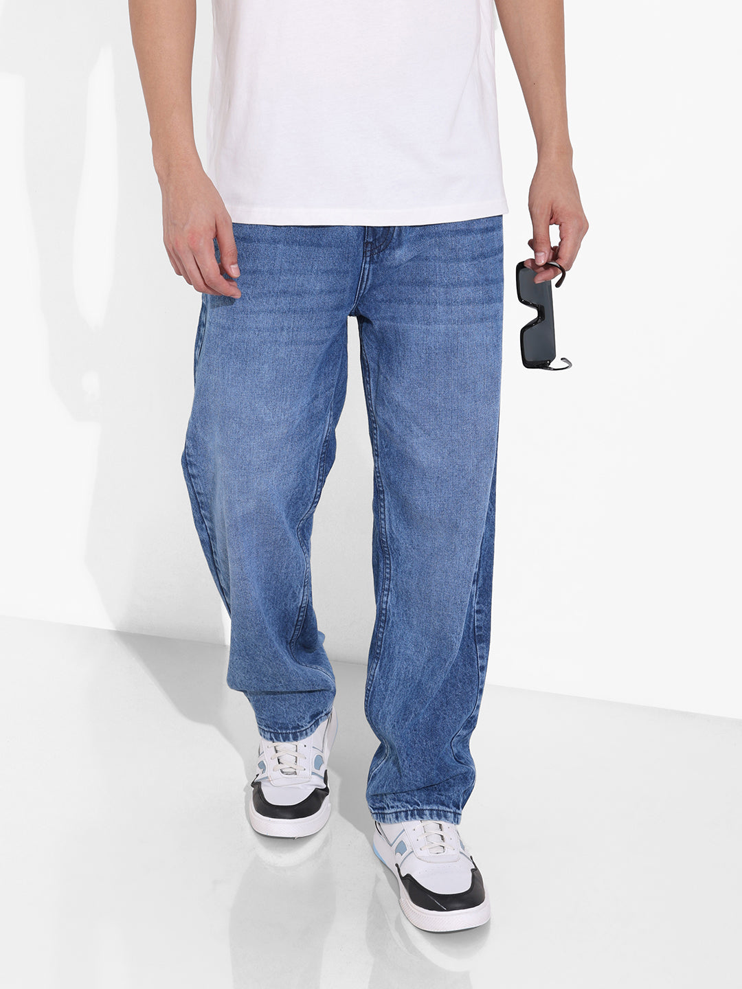 Men's Blue Relaxed Fit Solid Casual Jeans