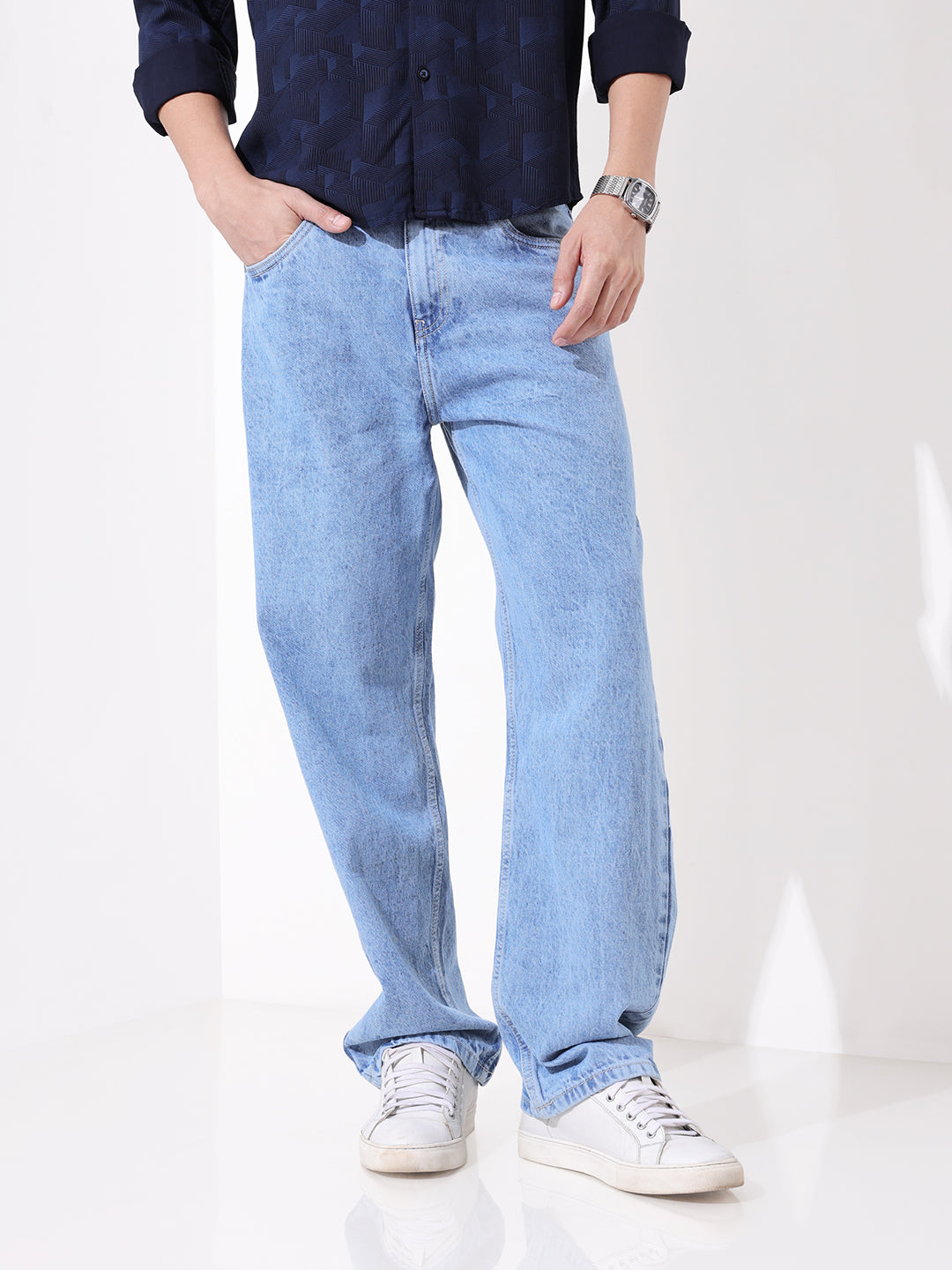Men's Blue Relaxed Fit Solid Casual Jeans