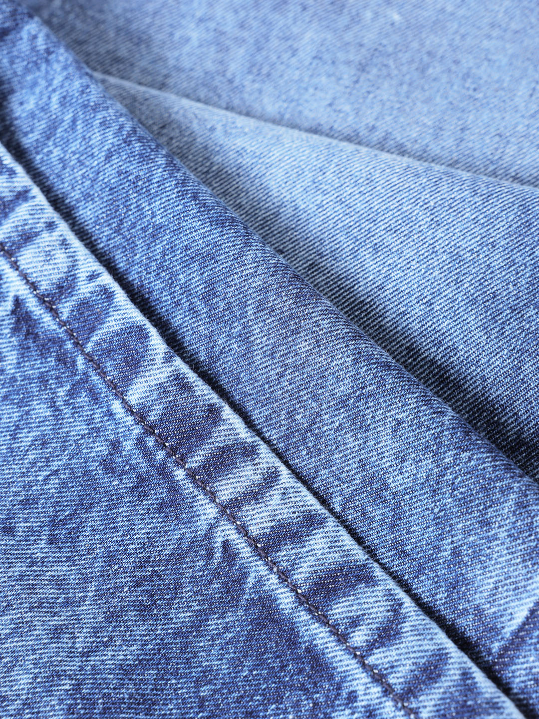 Men's Blue Relaxed Fit Solid Casual Jeans