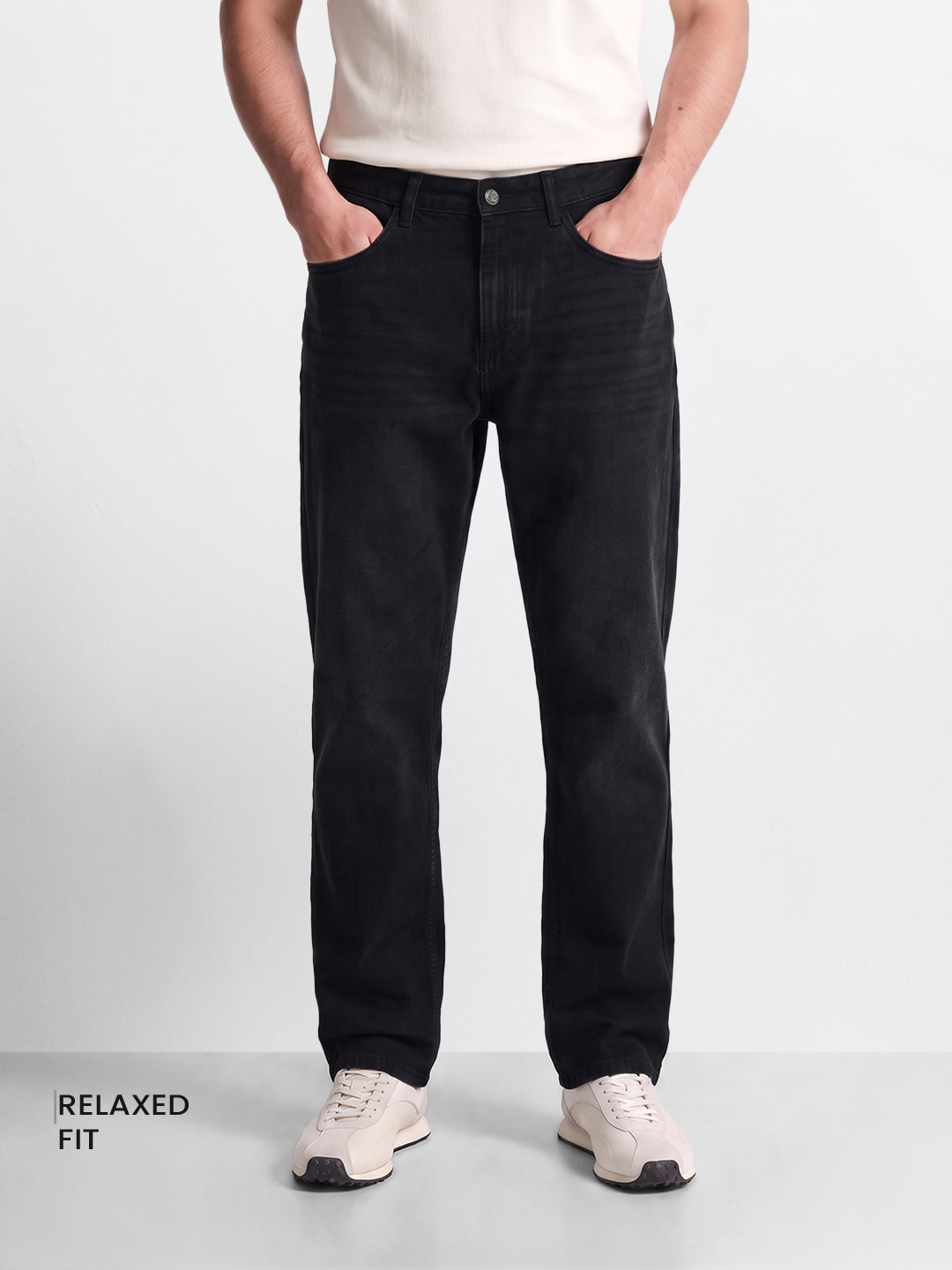 Men's Black Relaxed Fit Casual Jeans