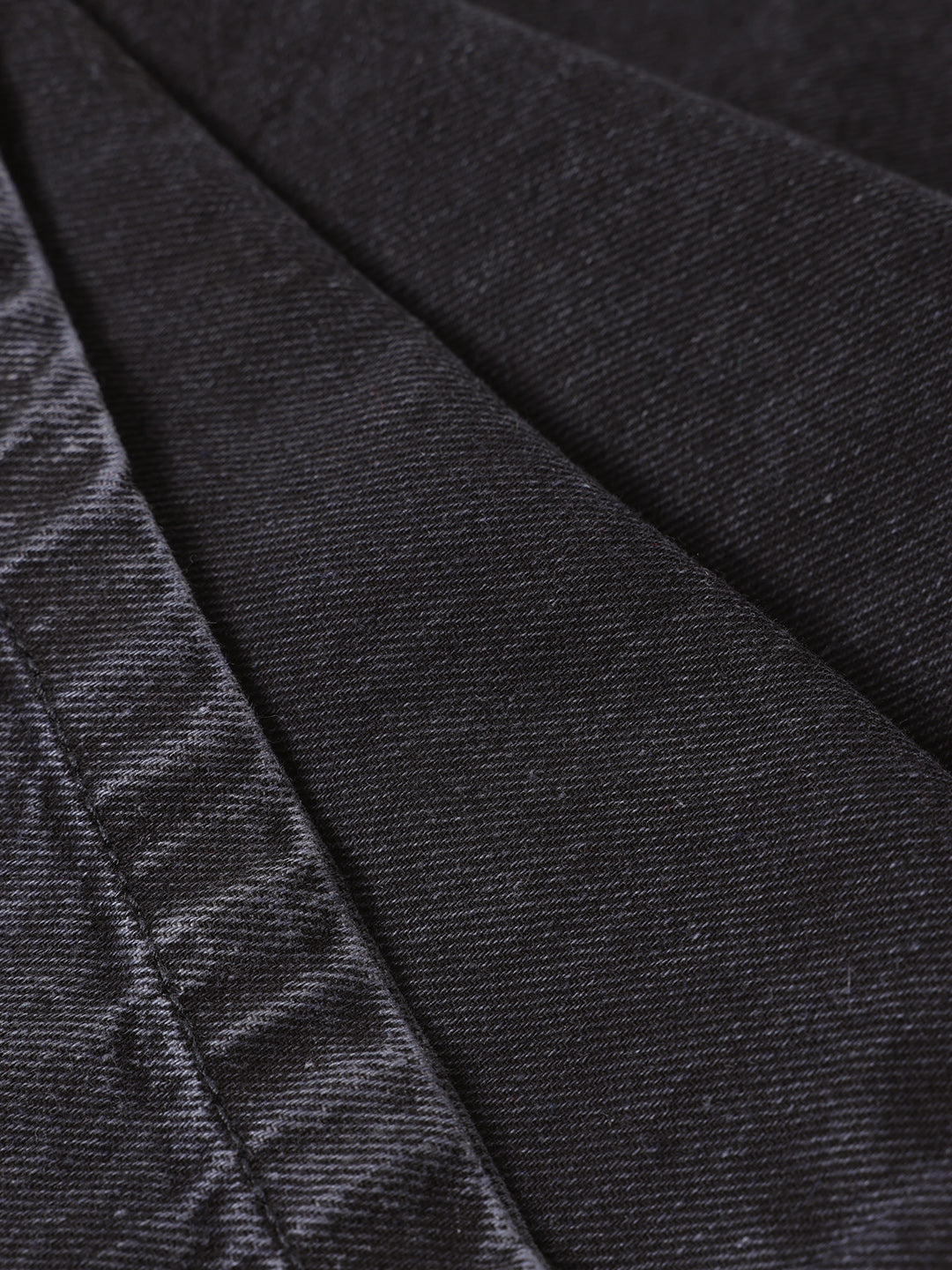 Men's Black Loose Fit The Eternity Series Jeans
