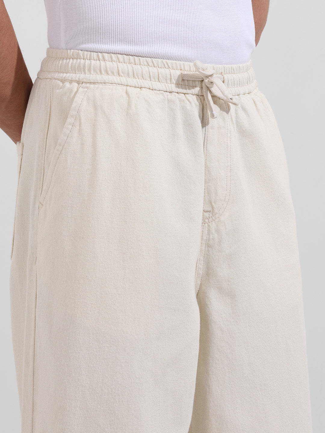 Men's White Loose Fit Solid Casual Jeans