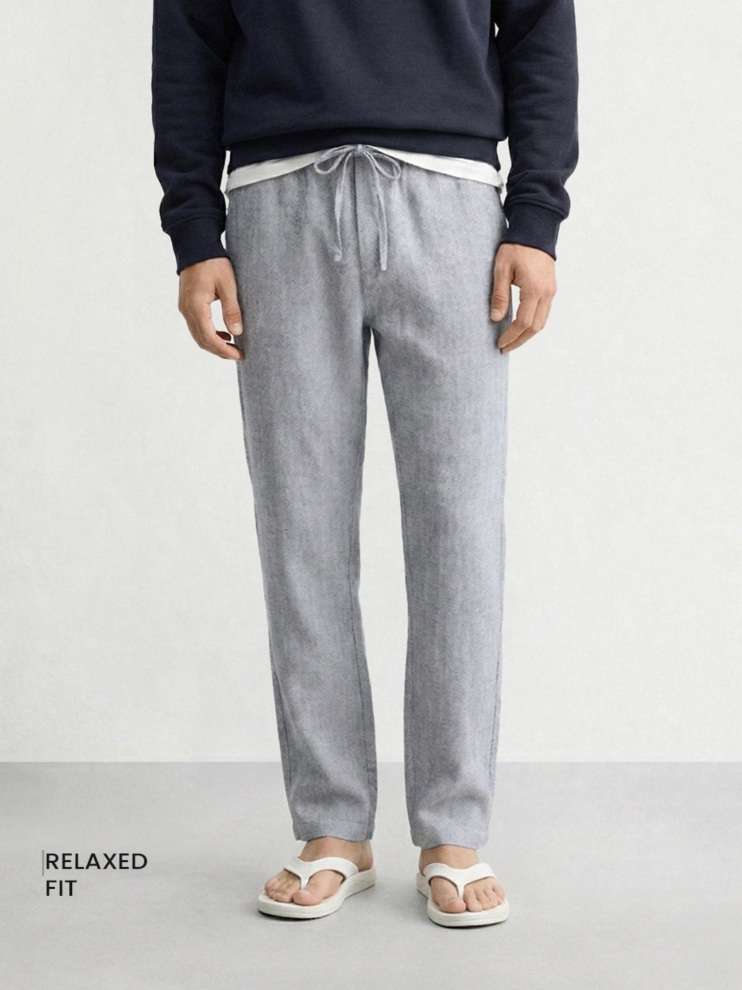 Men's Grey Relaxed Fit Solid Casual Trousers