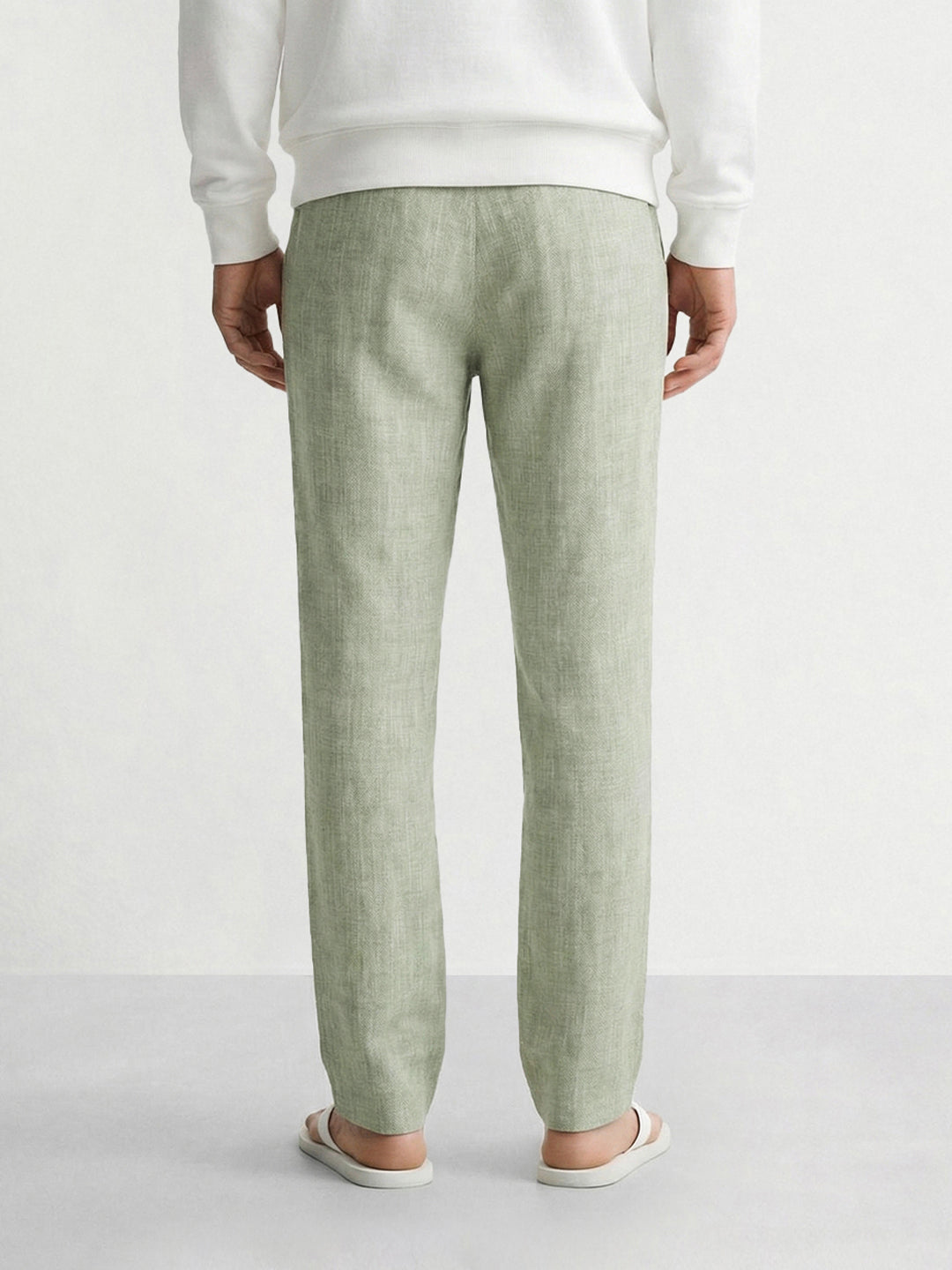 Men's Green Relaxed Fit Solid Casual Trousers