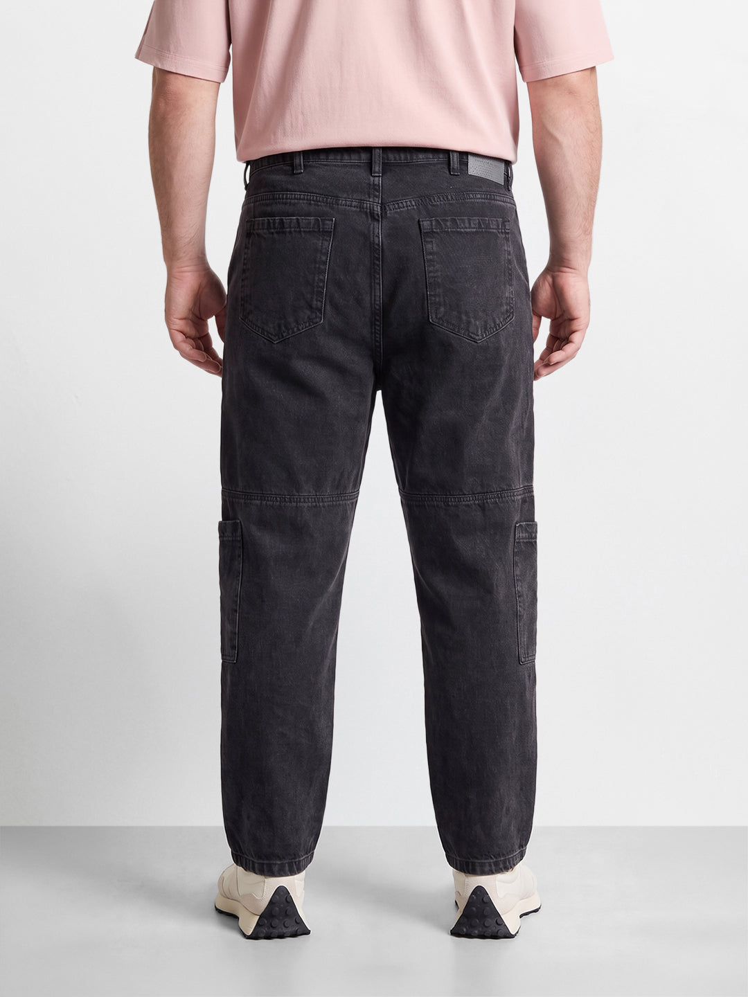 Men's Black Regular Tapered Fit Solid The Eternity Series Jeans