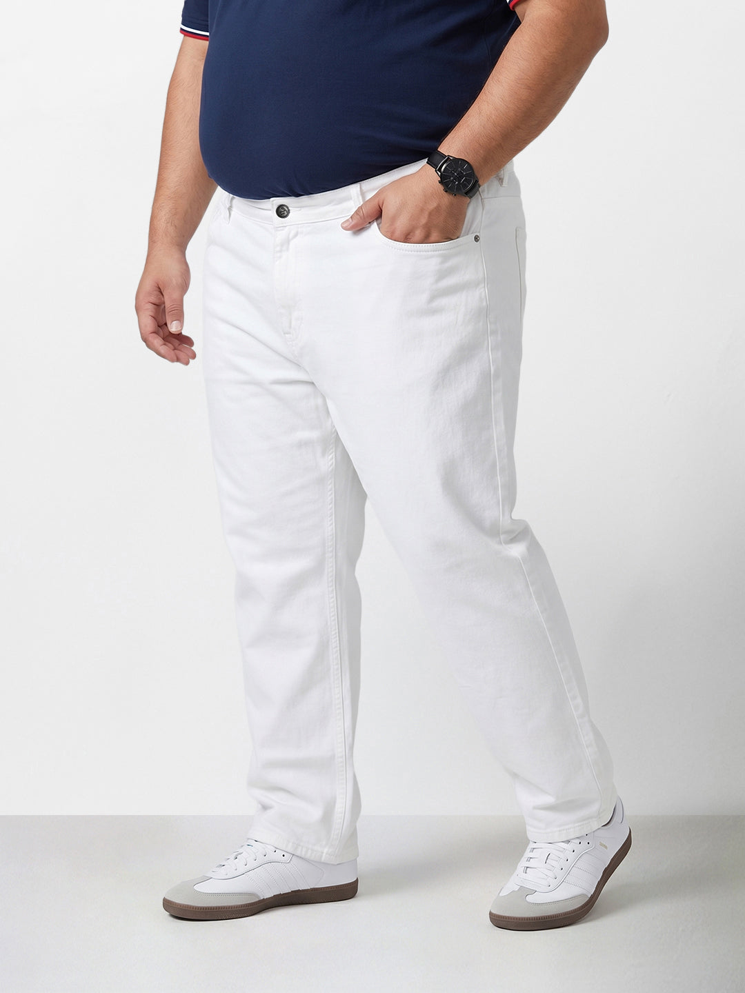 Men's White Relaxed Fit Solid Casual Jeans