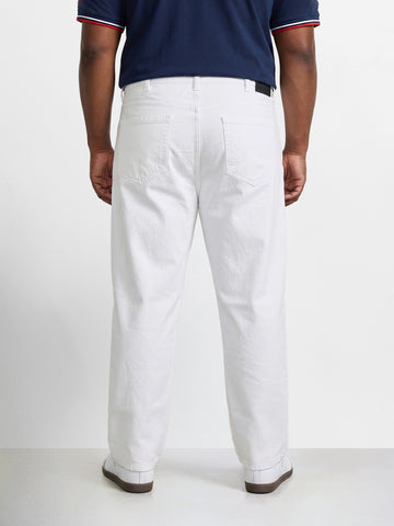 Men's White Relaxed Fit Solid Casual Jeans