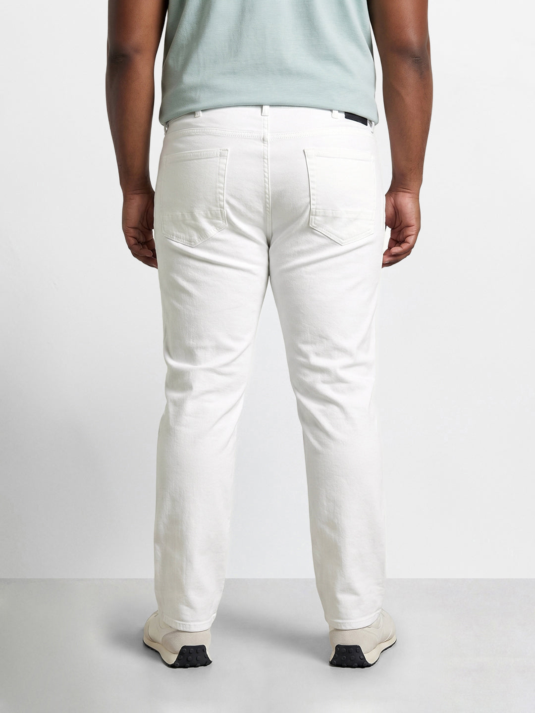 Men's White Slim Fit Solid Casual Jeans