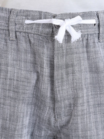 Men's Black Regular Fit Solid Casual Shorts
