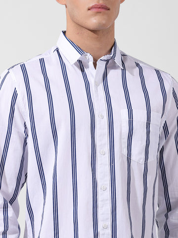 Men's White Regular Fit Striped Casual Shirt