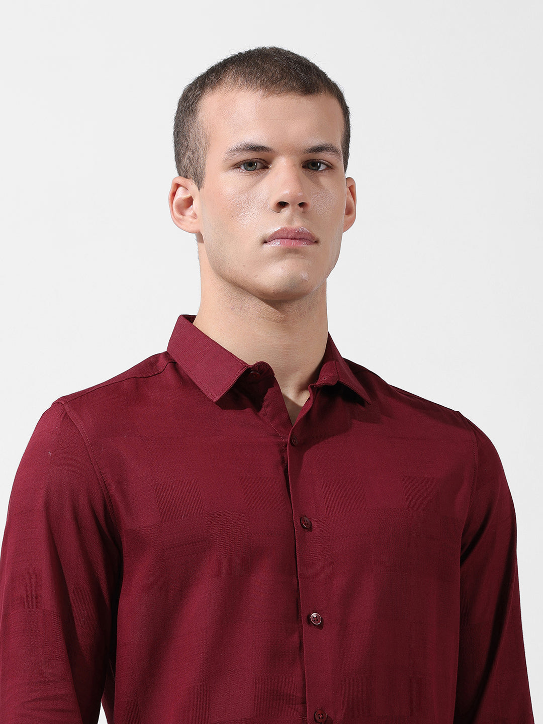 Men's Maroon Slim Fit Textured Party Wear Shirt