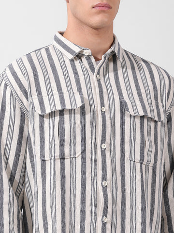 Men's Grey Relaxed Fit Striped Casual Shirt