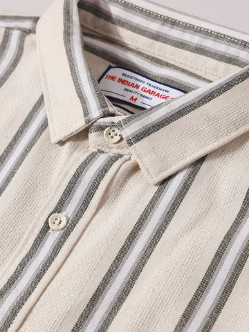 Men's Green Relaxed Fit Striped Casual Shirt