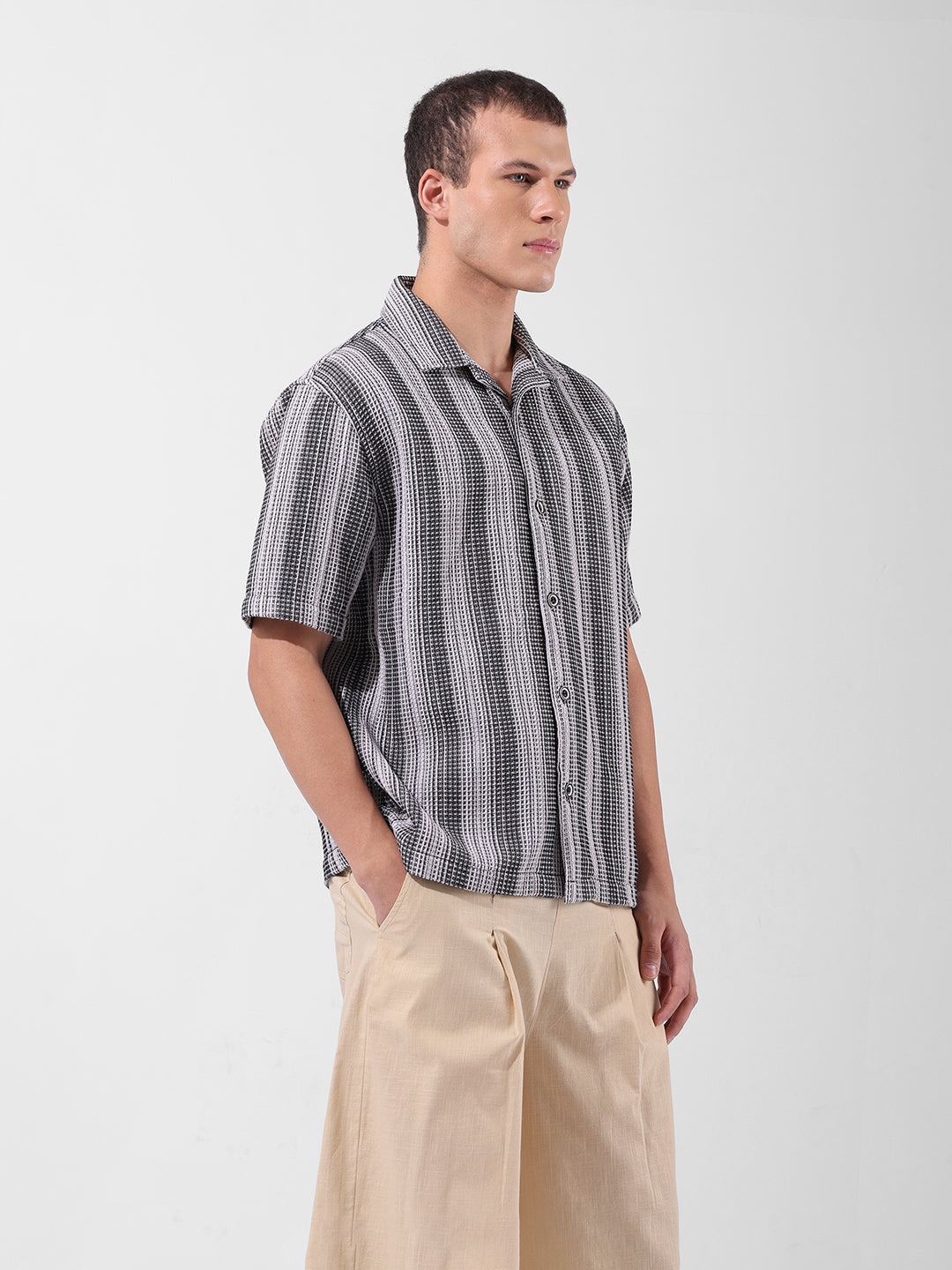 Men's Grey Relaxed Fit Checked Resort Wear Shirt