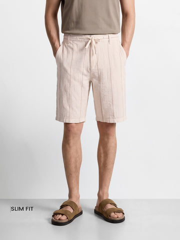 Men's Cream Relaxed Fit Vertical Stripes Casual Shorts