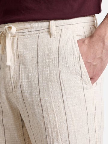 Men's Cream Relaxed Fit Vertical Stripes Casual Shorts