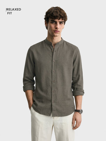Men's Olive Relaxed Fit Solid Casual Shirt