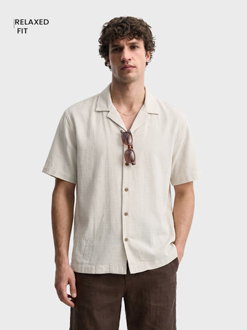 Men's Off White Relaxed Fit Solid Casual Shirt