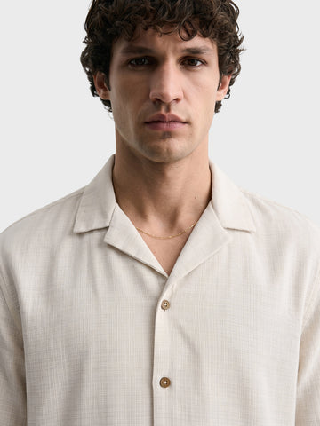 Men's Off White Relaxed Fit Solid Casual Shirt