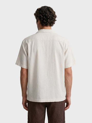 Men's Off White Relaxed Fit Solid Casual Shirt