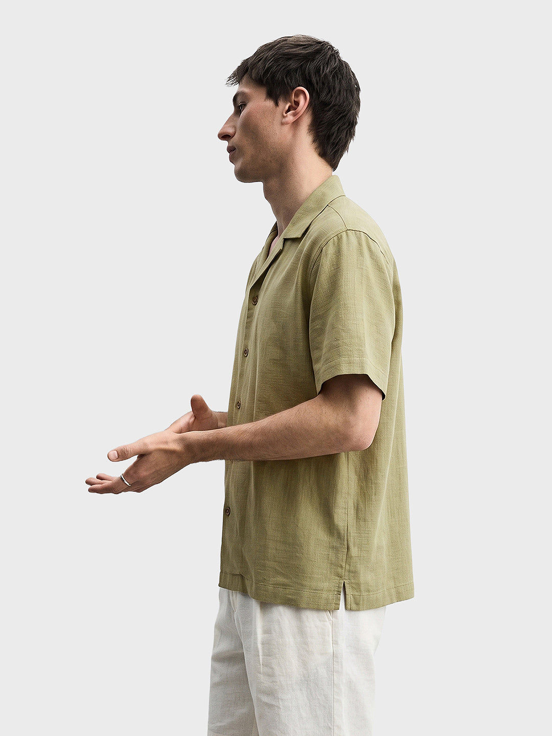 Men's Olive Relaxed Fit Solid Casual Shirt