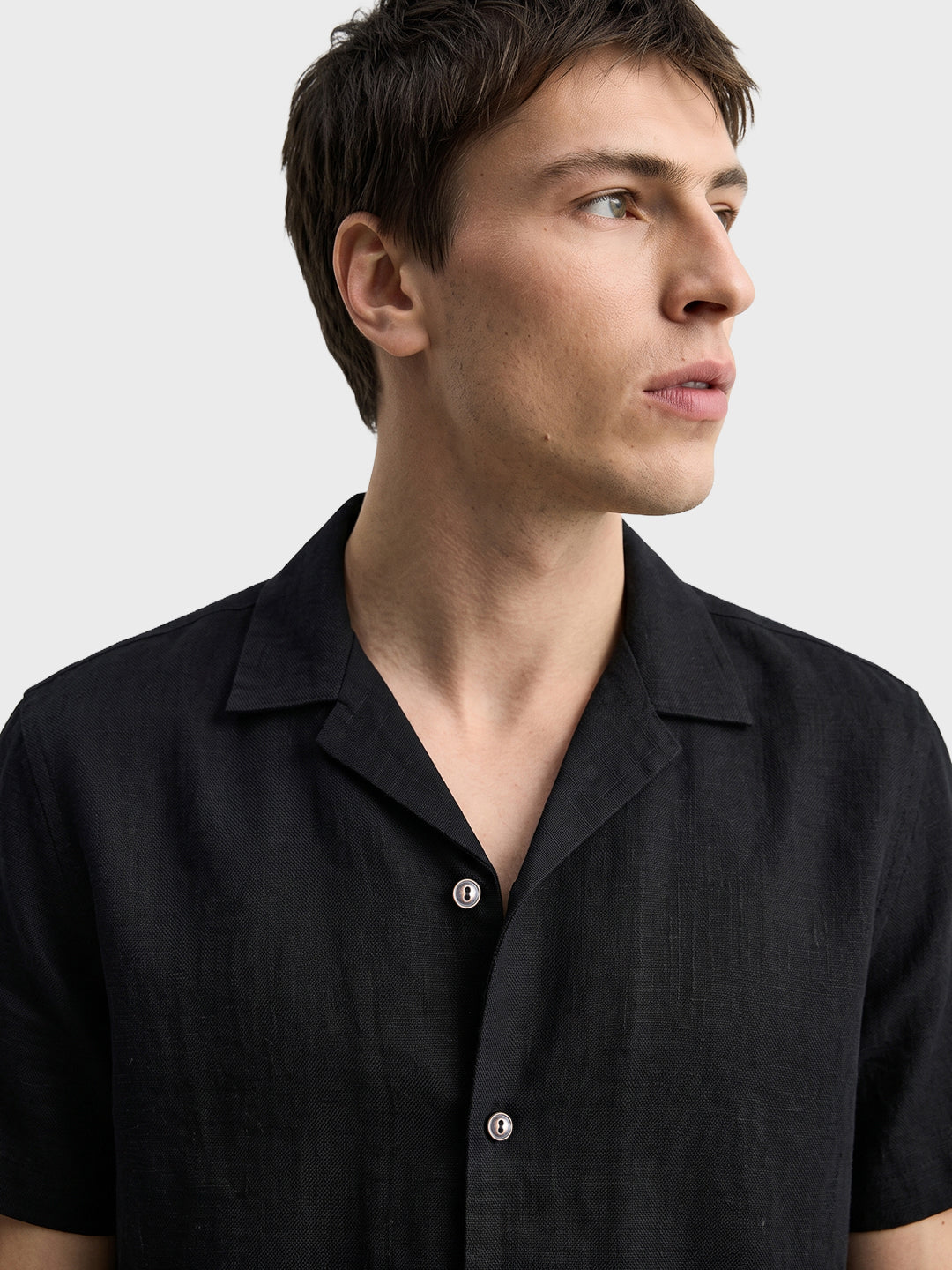 Men's Black Relaxed Fit Solid Casual Shirt